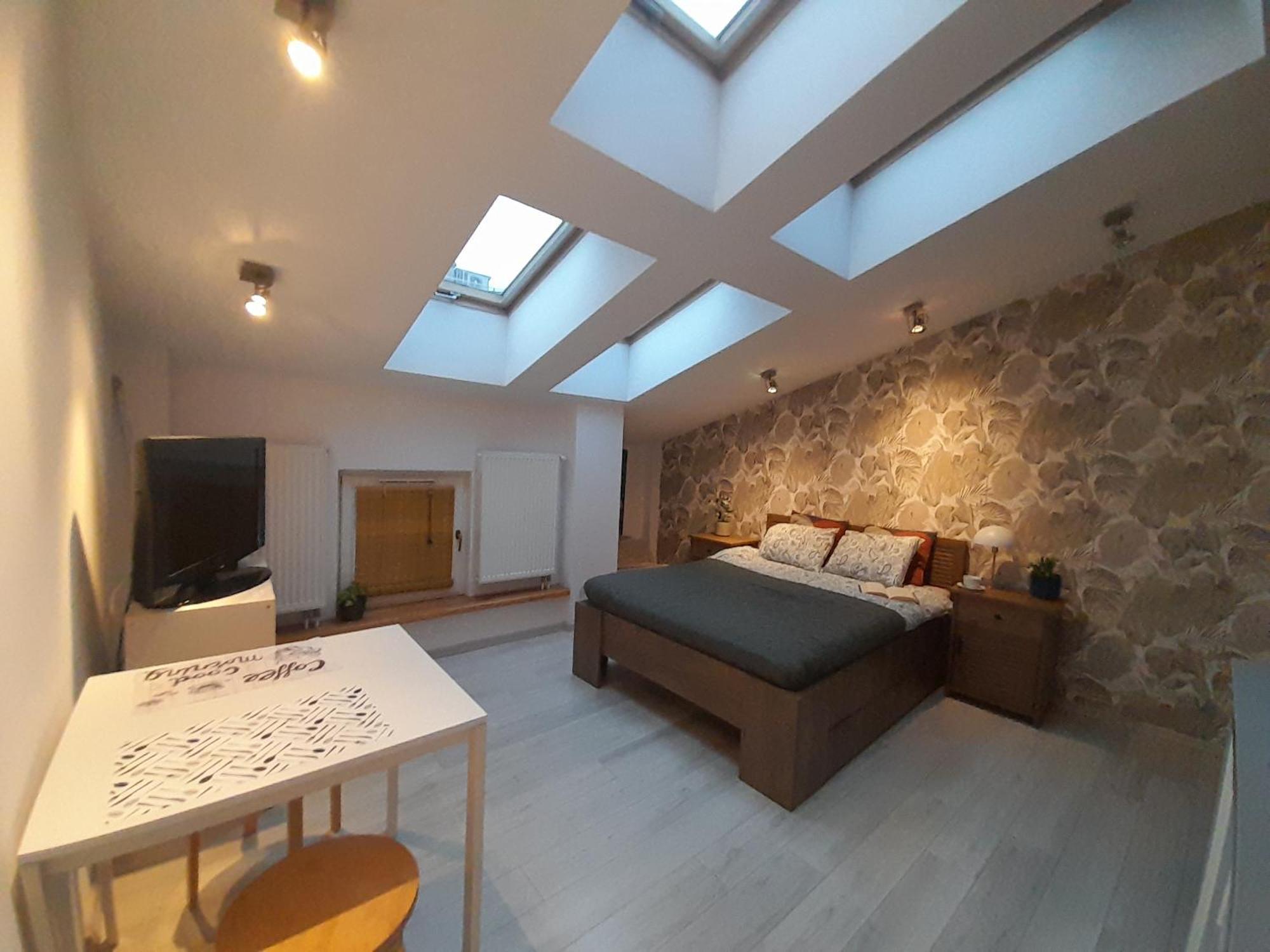 Old Town Premium Apartment Kazimierz - Synagogue View คราคูฟ ภายนอก รูปภาพ